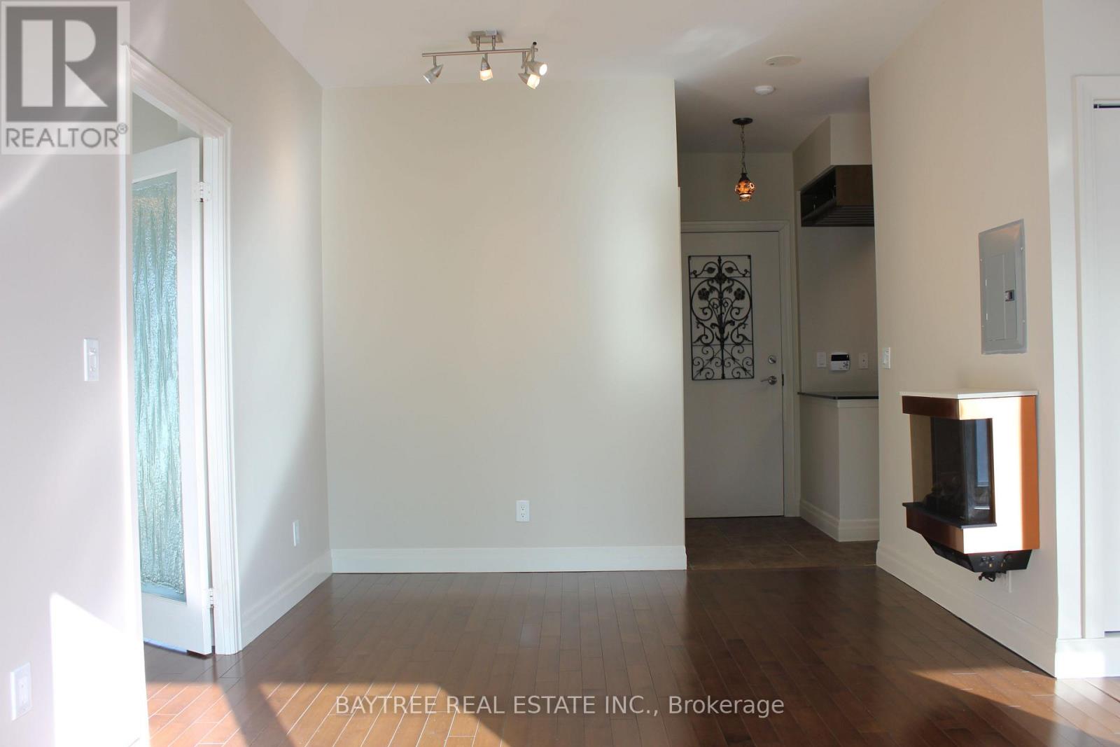 2108 - 2121 Lake Shore Boulevard W, Toronto, Ontario  M8V 4E9 - Photo 7 - W12762034