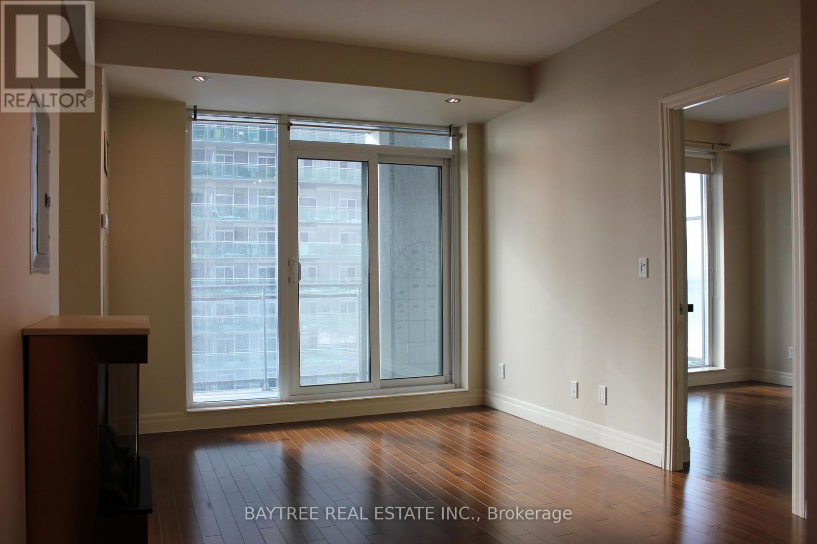 2108 - 2121 Lake Shore Boulevard W, Toronto, Ontario  M8V 4E9 - Photo 8 - W12762034