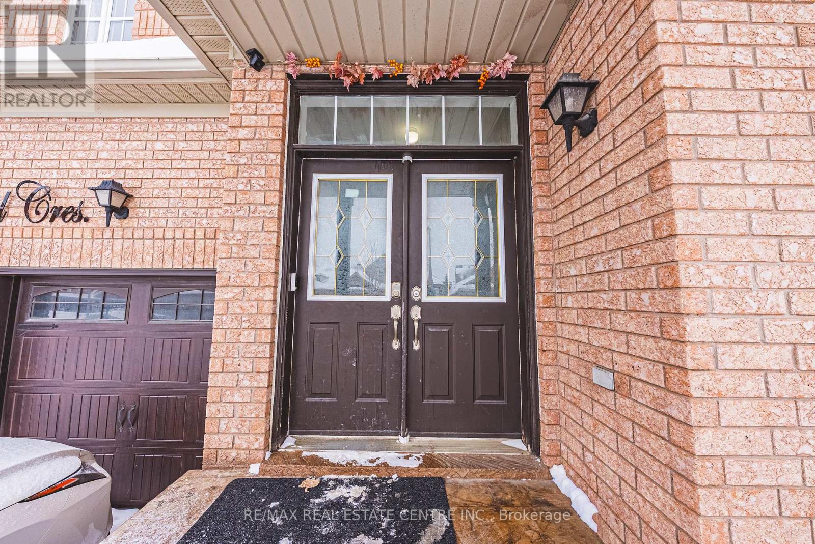 66 Citadel Crescent, Brampton, Ontario  L6P 1X8 - Photo 4 - W12762046