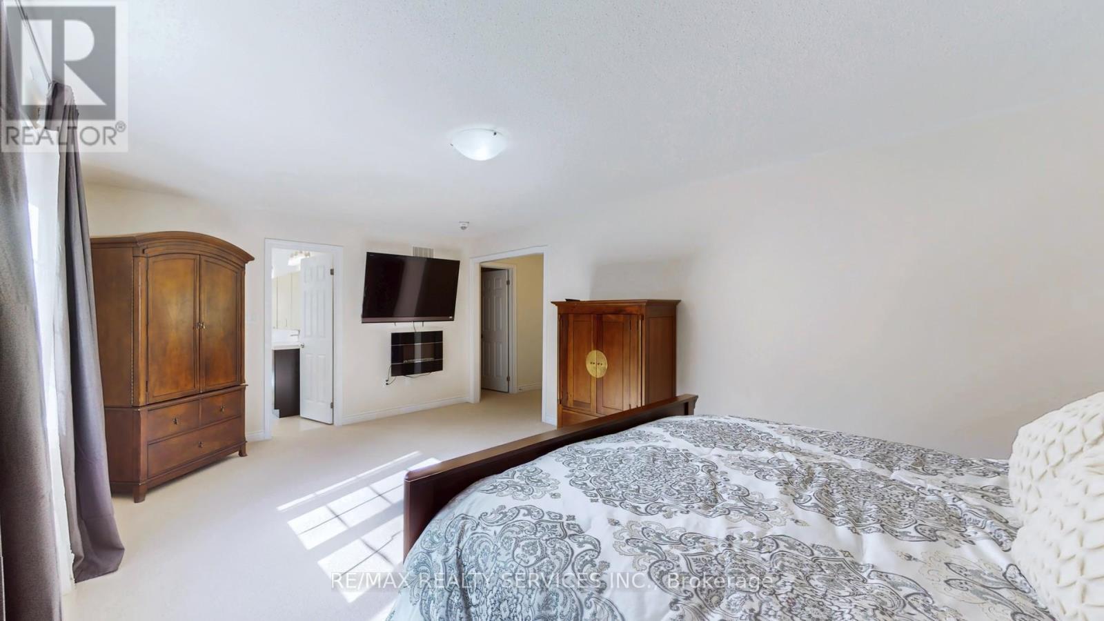 70 Little Britain Crescent, Brampton, Ontario  L6Y 6A8 - Photo 32 - W12762048