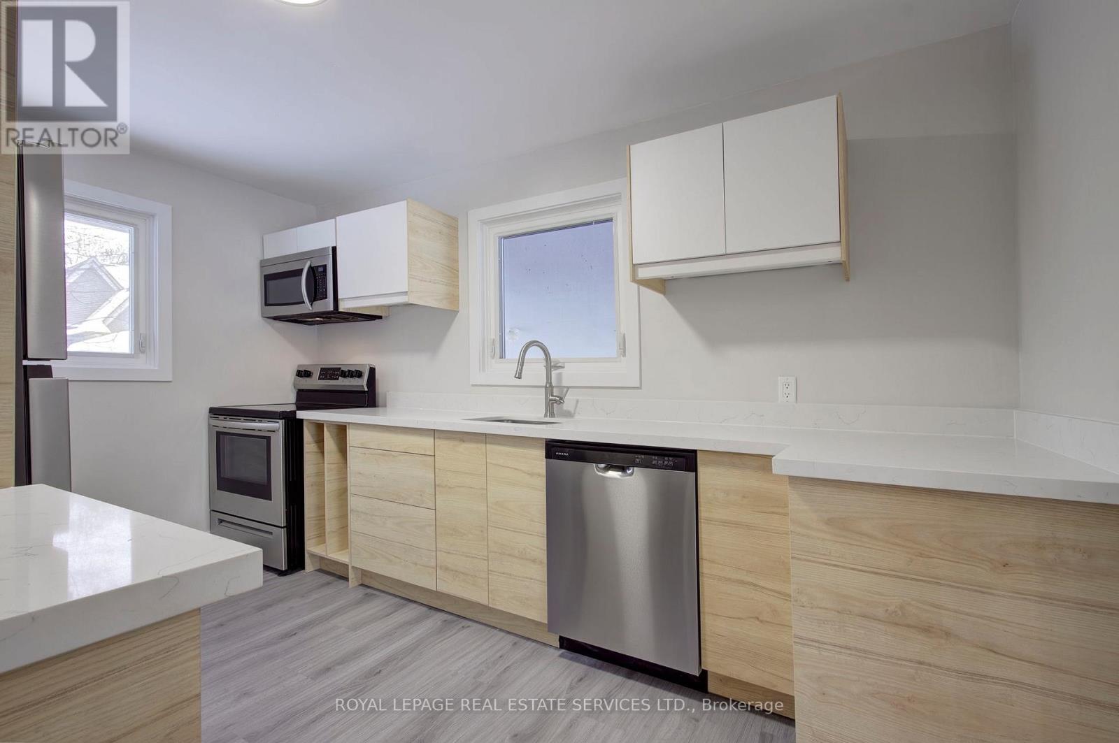 1321 Duncan Road, Oakville, Ontario  L6J 2P9 - Photo 8 - W12762052