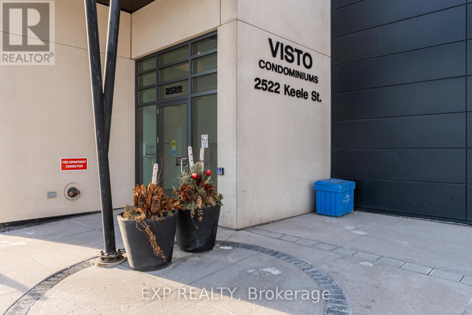 610 - 2522 Keele Street, Toronto, Ontario  M6L 2N8 - Photo 3 - W12762062