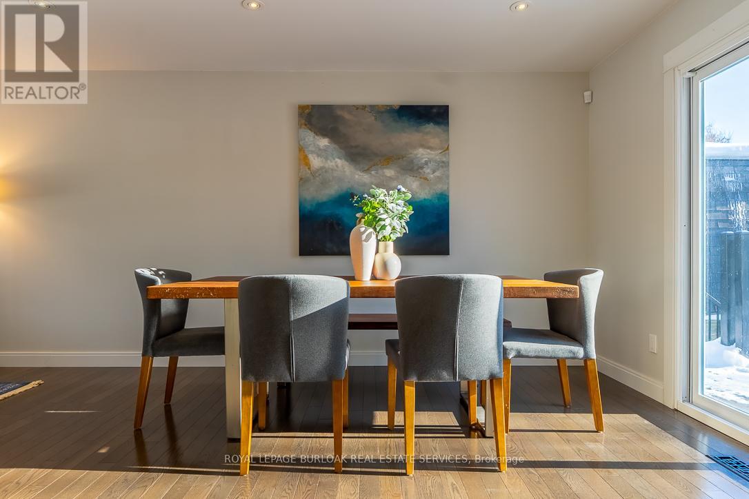 704 Francis Road, Burlington, Ontario  L7T 3X7 - Photo 11 - W12762068