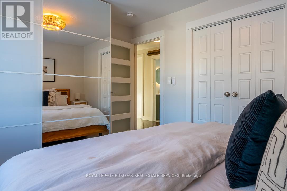 704 Francis Road, Burlington, Ontario  L7T 3X7 - Photo 20 - W12762068