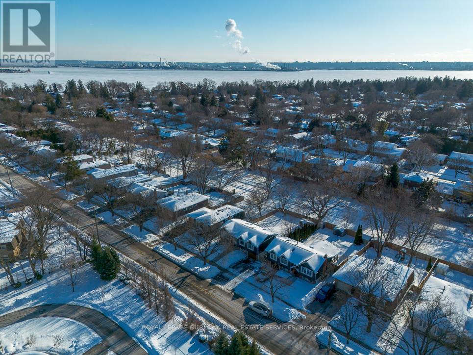 704 Francis Road, Burlington, Ontario  L7T 3X7 - Photo 41 - W12762068