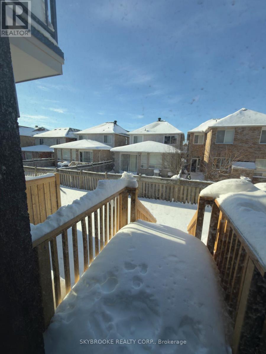 5977 Saigon Street, Mississauga, Ontario  L5V 0E9 - Photo 14 - W12762074