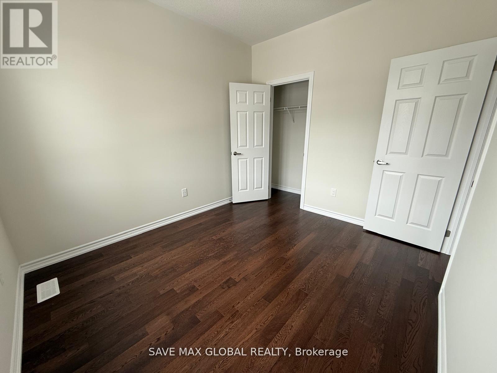 18 Lipscott Drive, Caledon, Ontario  L7C 4J7 - Photo 15 - W12762076