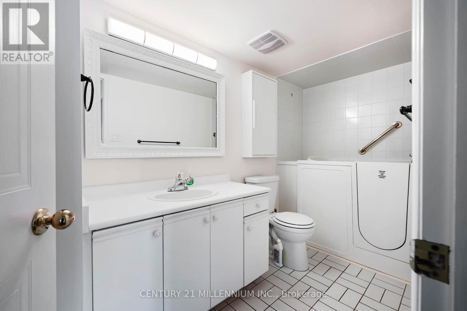 1708 - 20 Mcfarlane Drive, Halton Hills, Ontario  L7G 5J8 - Photo 15 - W12762082