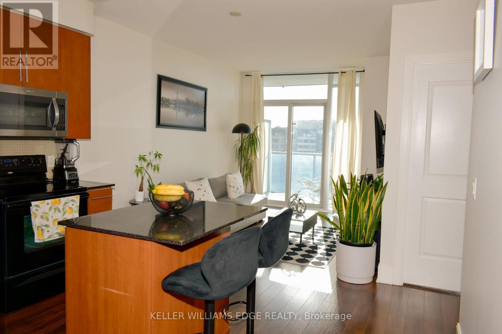 2001 - 330 Burnhamthorpe Road W, Mississauga, Ontario  L5B 0E1 - Photo 6 - W12762100