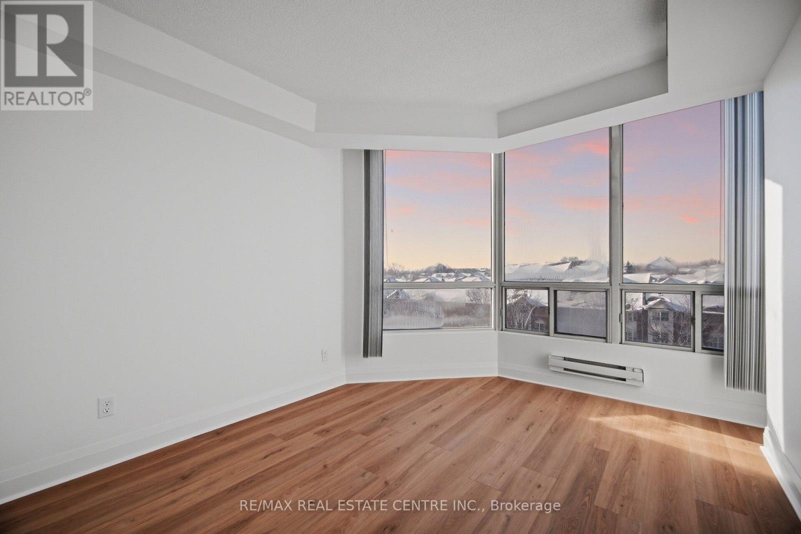 409 - 155 Hillcrest Avenue, Mississauga, Ontario  L5B 3Z2 - Photo 16 - W12762102