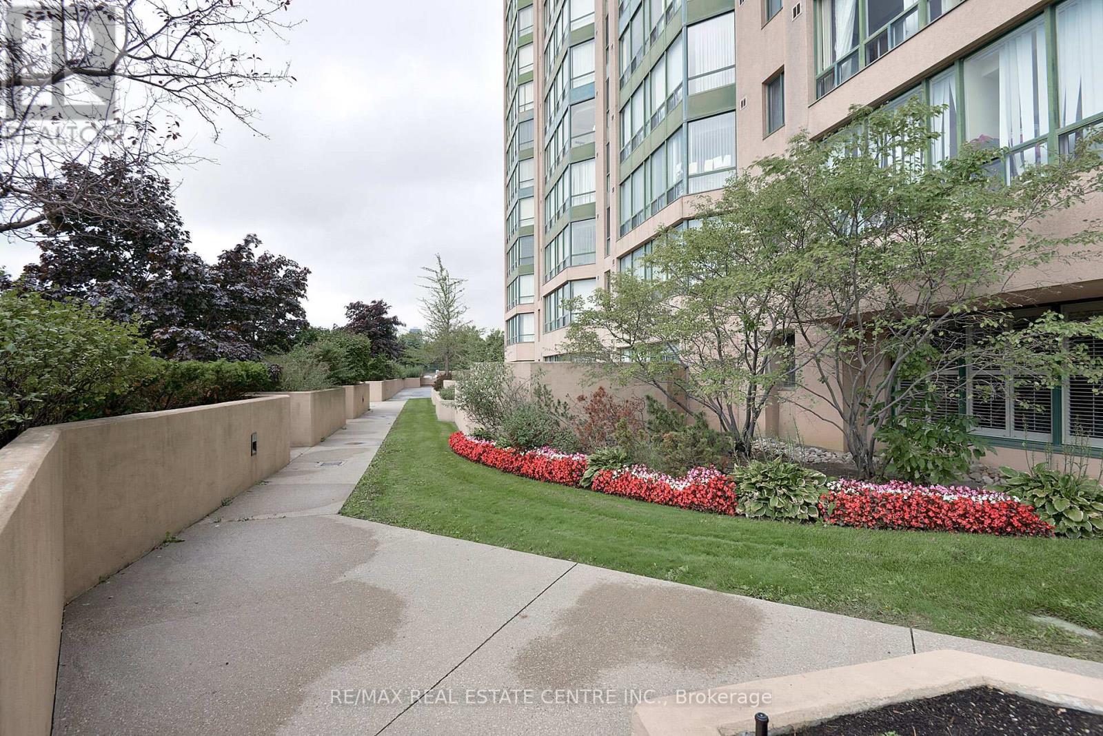 409 - 155 Hillcrest Avenue, Mississauga, Ontario  L5B 3Z2 - Photo 36 - W12762102