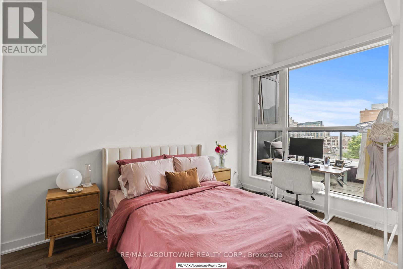 307 - 2007 James Street, Burlington, Ontario  L7R 0G7 - Photo 14 - W12762126