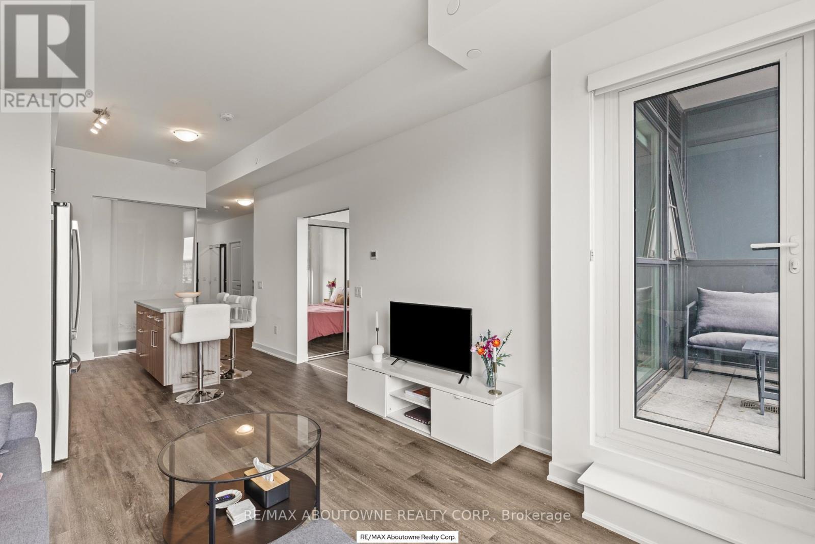 307 - 2007 James Street, Burlington, Ontario  L7R 0G7 - Photo 17 - W12762126