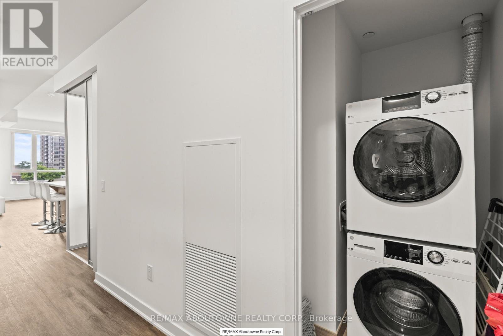 307 - 2007 James Street, Burlington, Ontario  L7R 0G7 - Photo 23 - W12762126