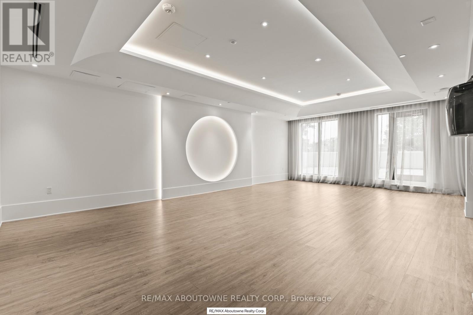 307 - 2007 James Street, Burlington, Ontario  L7R 0G7 - Photo 25 - W12762126