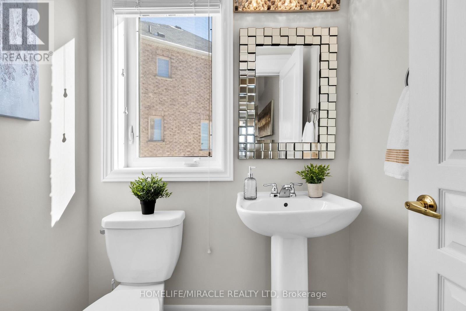 8 Everlasting Court, Brampton, Ontario  M9N 3X5 - Photo 17 - W12762144