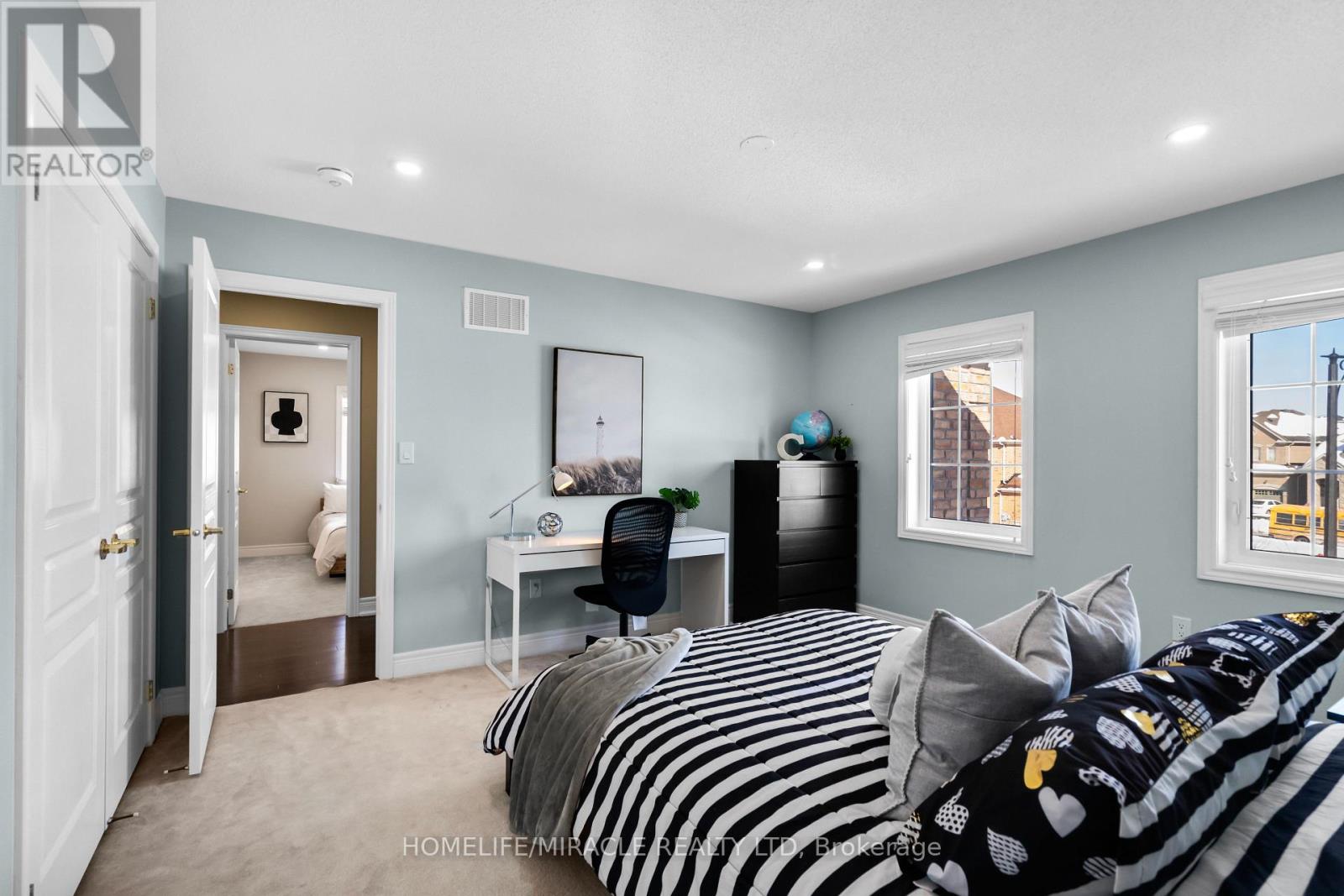 8 Everlasting Court, Brampton, Ontario  M9N 3X5 - Photo 30 - W12762144