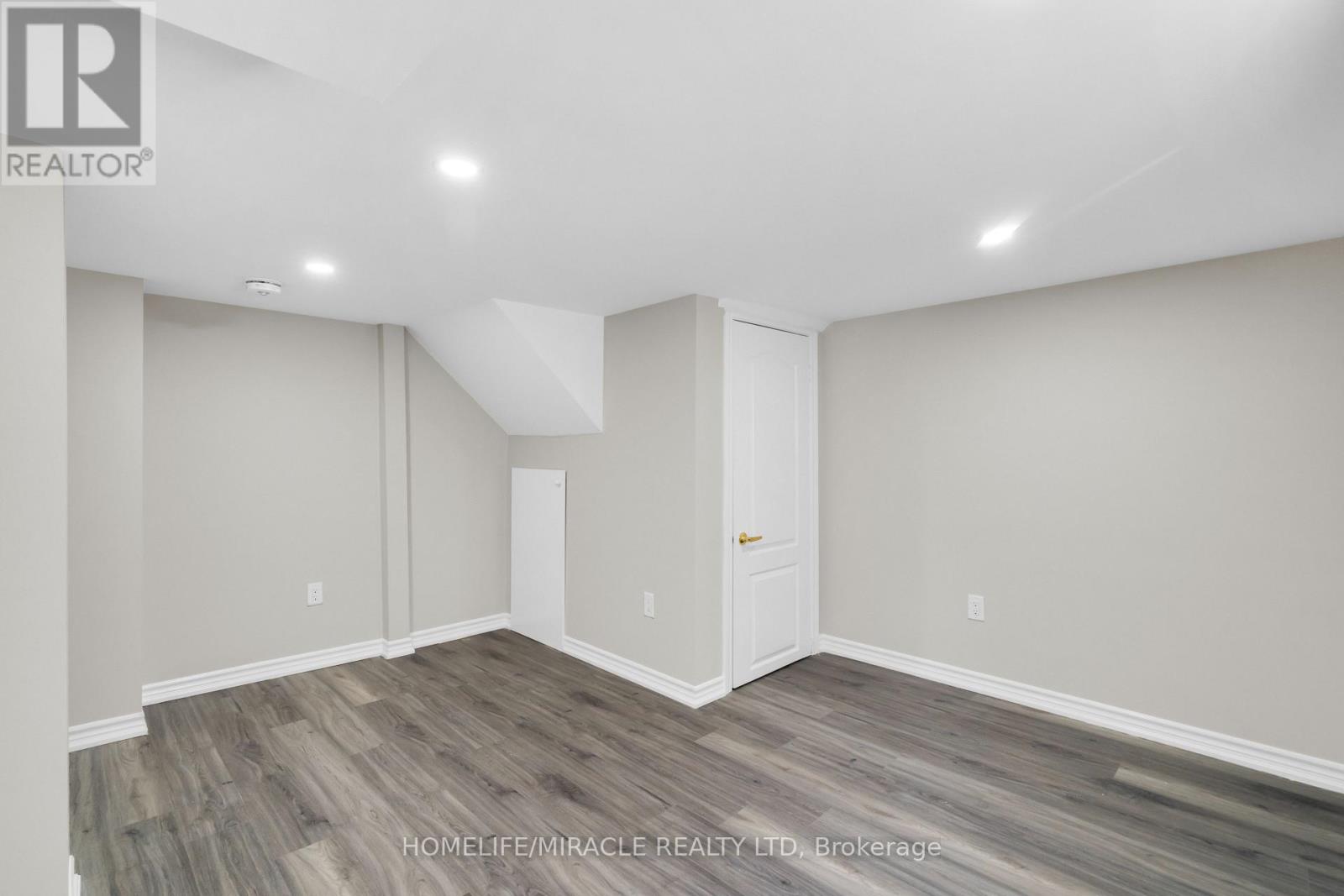 8 Everlasting Court, Brampton, Ontario  M9N 3X5 - Photo 43 - W12762144