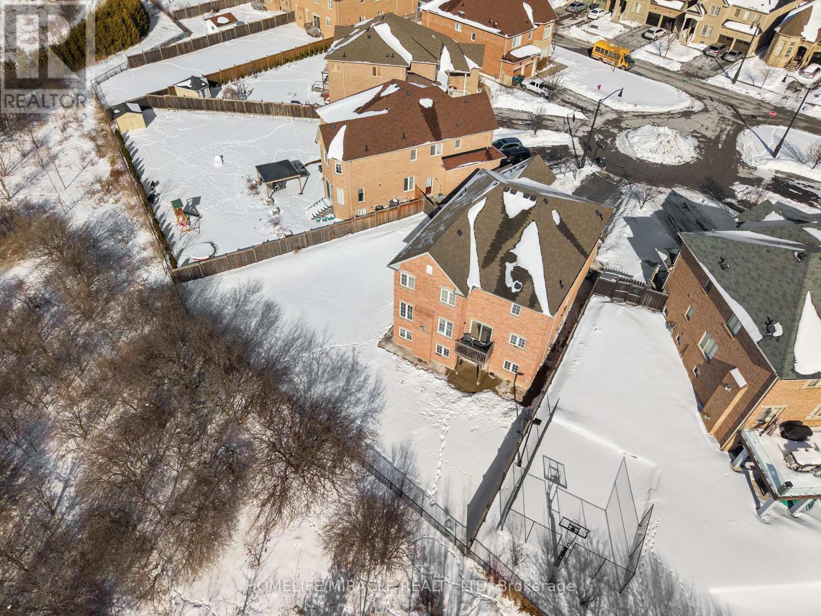 8 Everlasting Court, Brampton, Ontario  M9N 3X5 - Photo 49 - W12762144