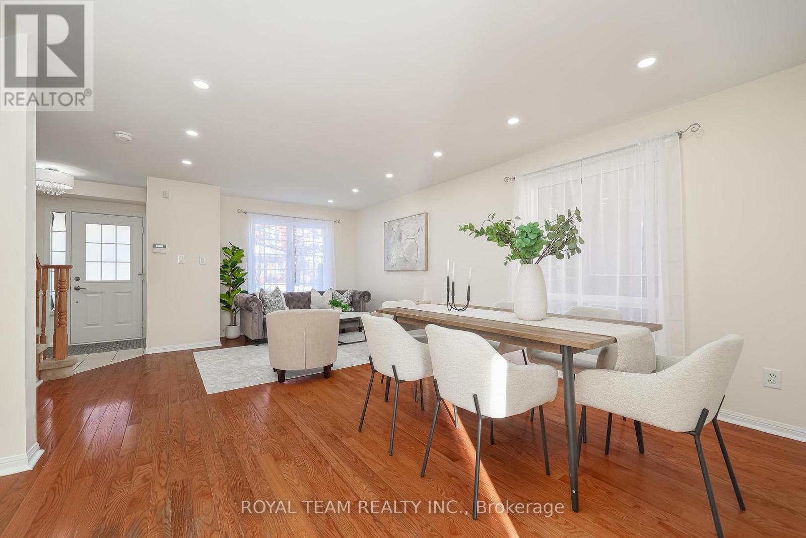 2439 HOLLYBROOK DRIVE, Oakville, Ontario