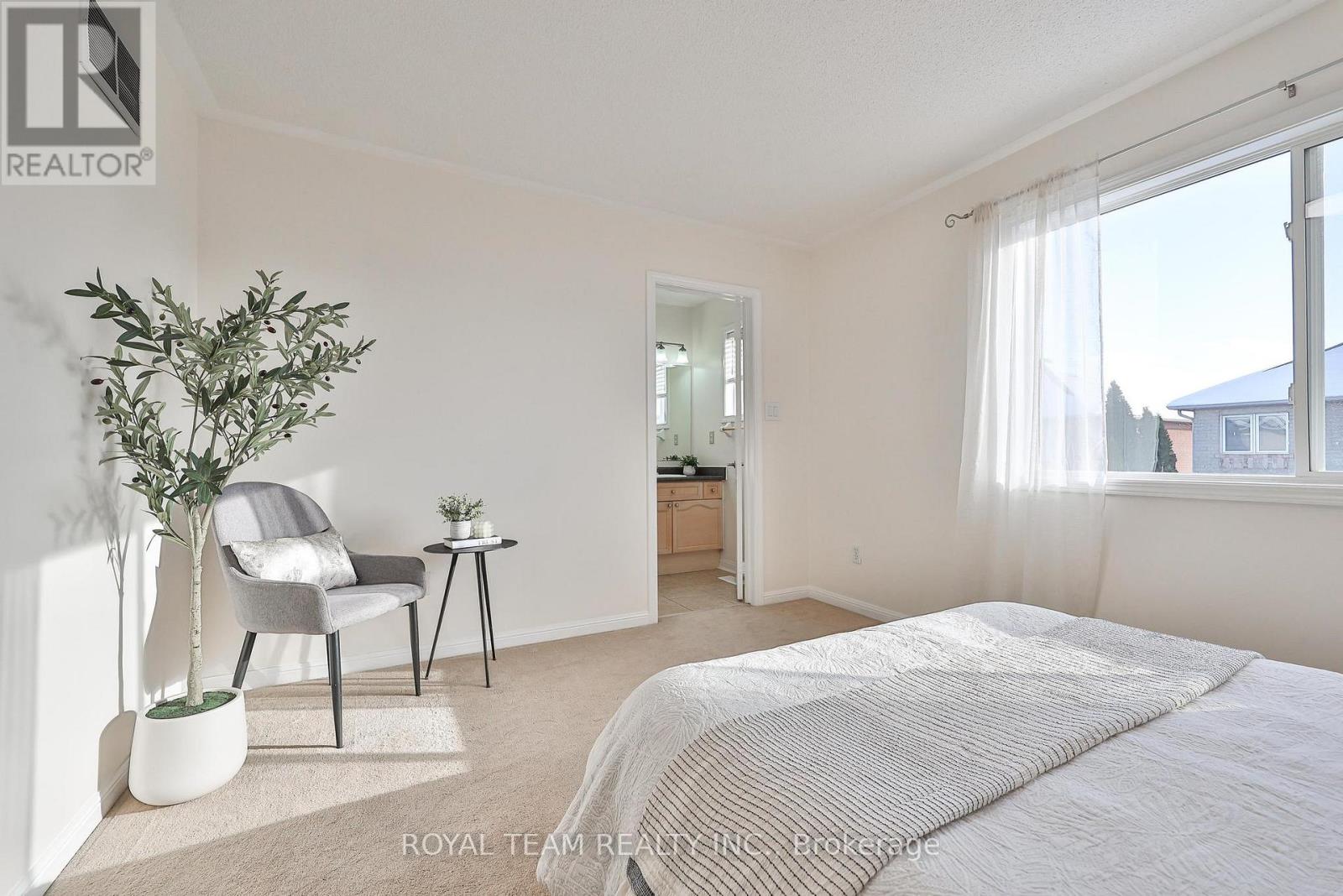 2439 Hollybrook Drive, Oakville, Ontario  L6M 4S8 - Photo 23 - W12762174