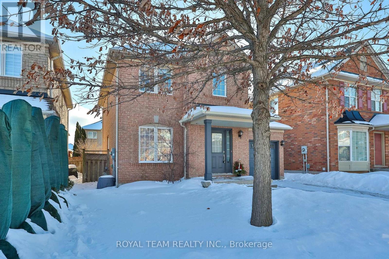 2439 Hollybrook Drive, Oakville, Ontario  L6M 4S8 - Photo 3 - W12762174