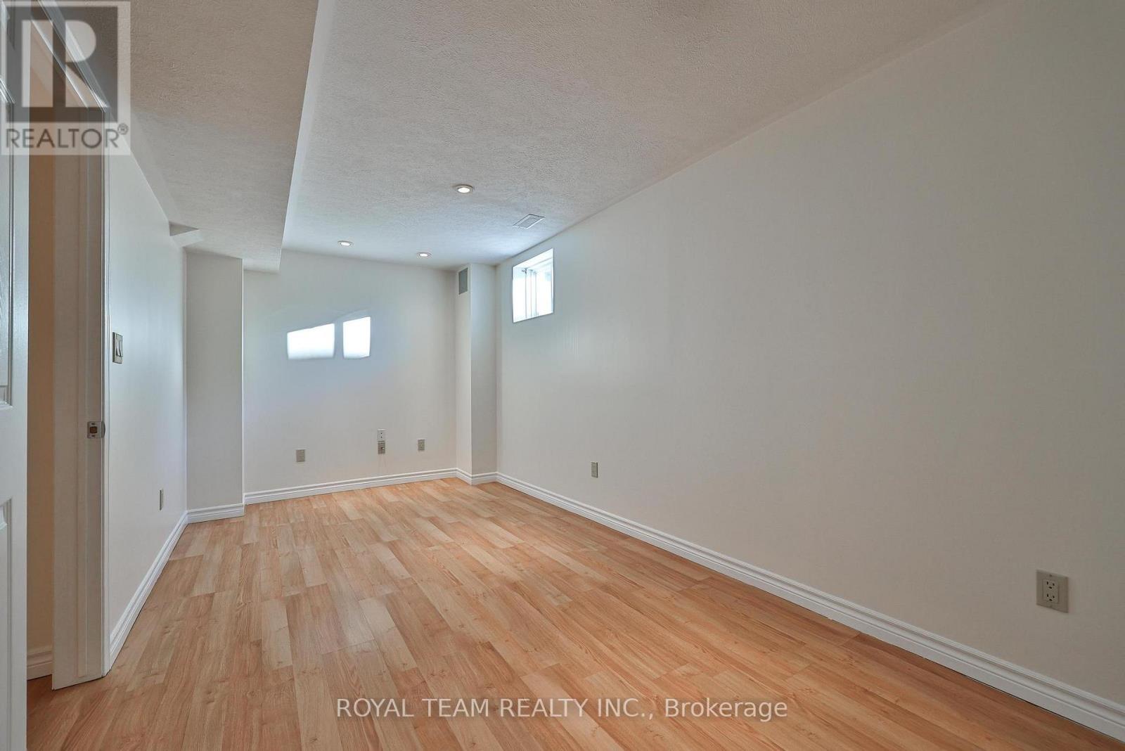 2439 Hollybrook Drive, Oakville, Ontario  L6M 4S8 - Photo 35 - W12762174