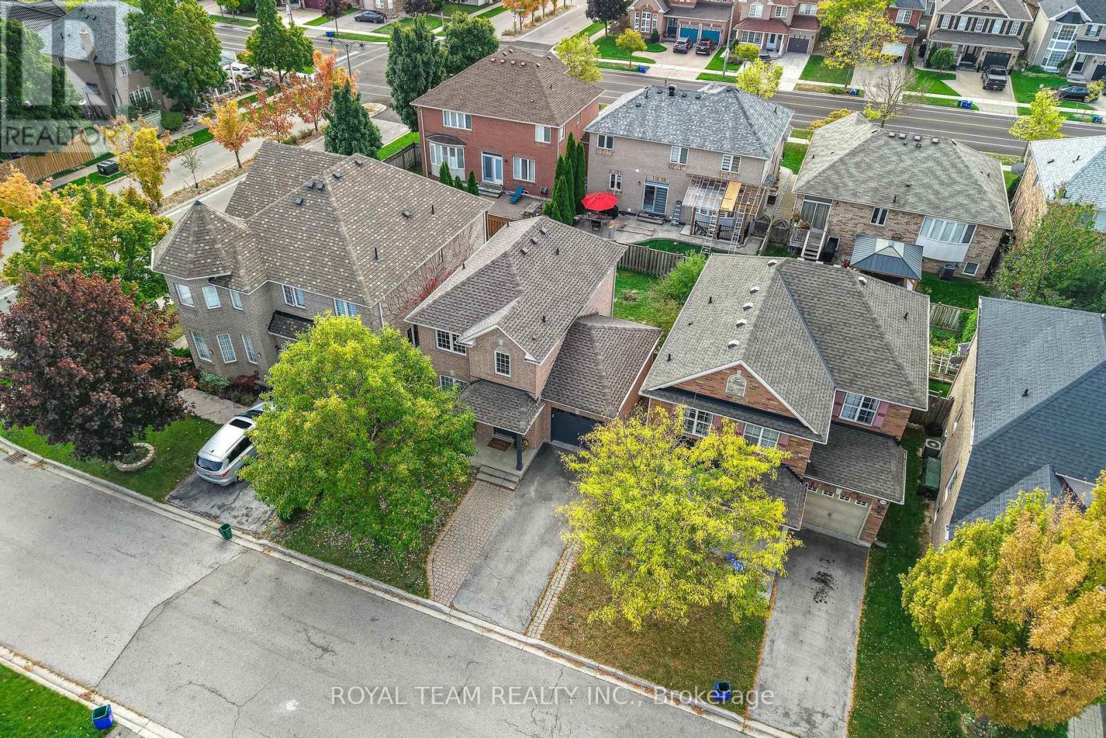 2439 Hollybrook Drive, Oakville, Ontario  L6M 4S8 - Photo 41 - W12762174