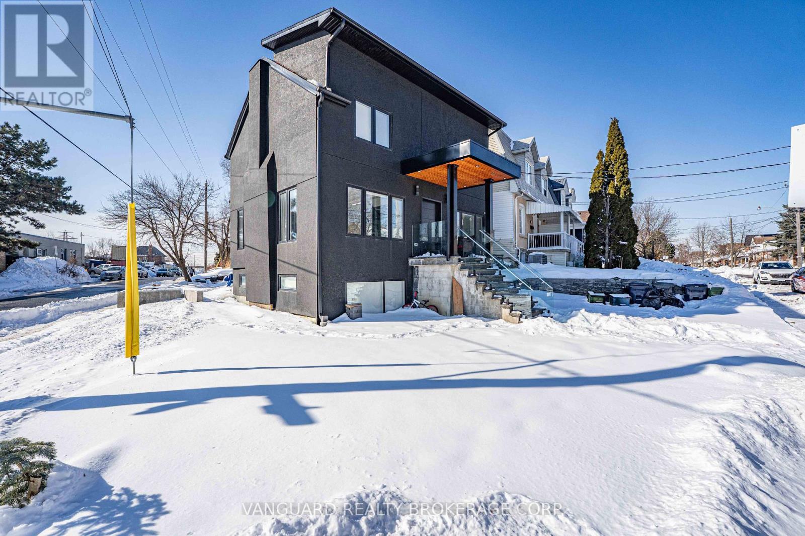 410 Maybank Avenue, Toronto, Ontario  M6N 3S8 - Photo 13 - W12762196