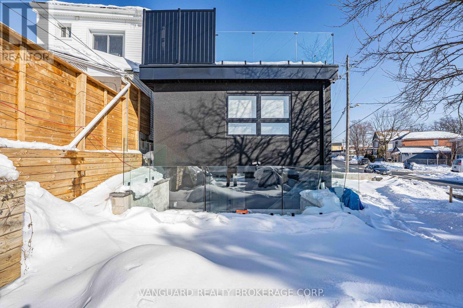 410 Maybank Avenue, Toronto, Ontario  M6N 3S8 - Photo 15 - W12762196