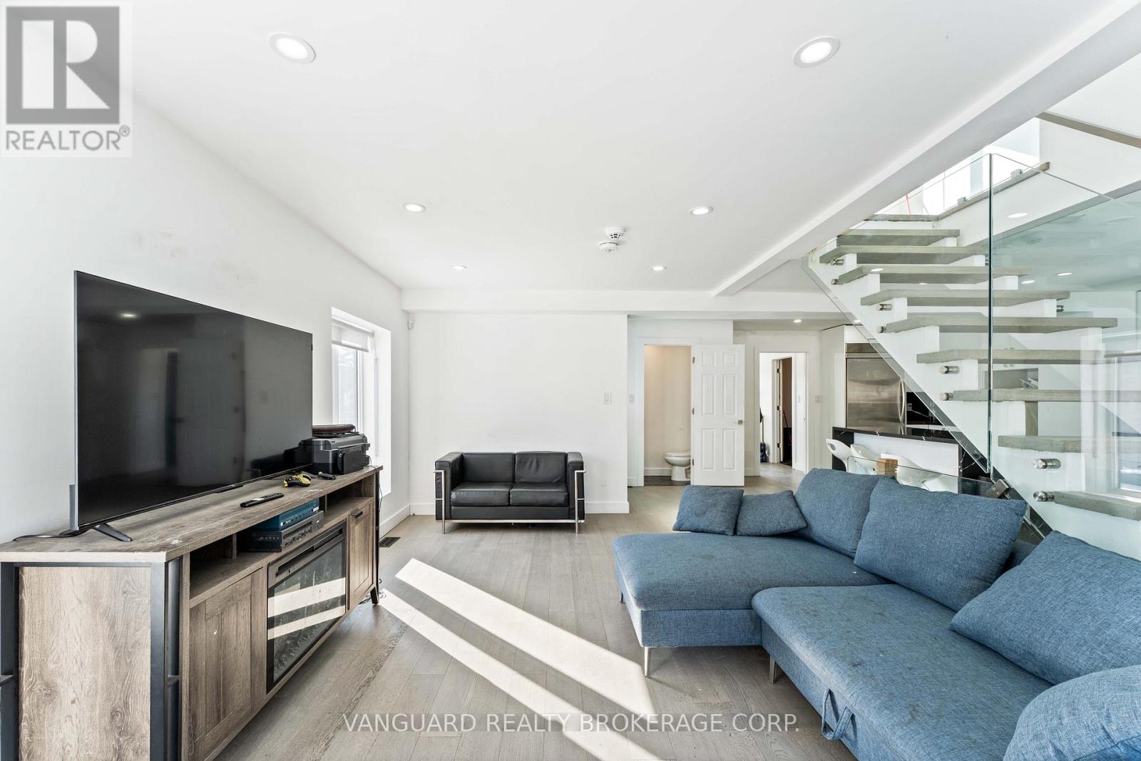 410 Maybank Avenue, Toronto, Ontario  M6N 3S8 - Photo 24 - W12762196