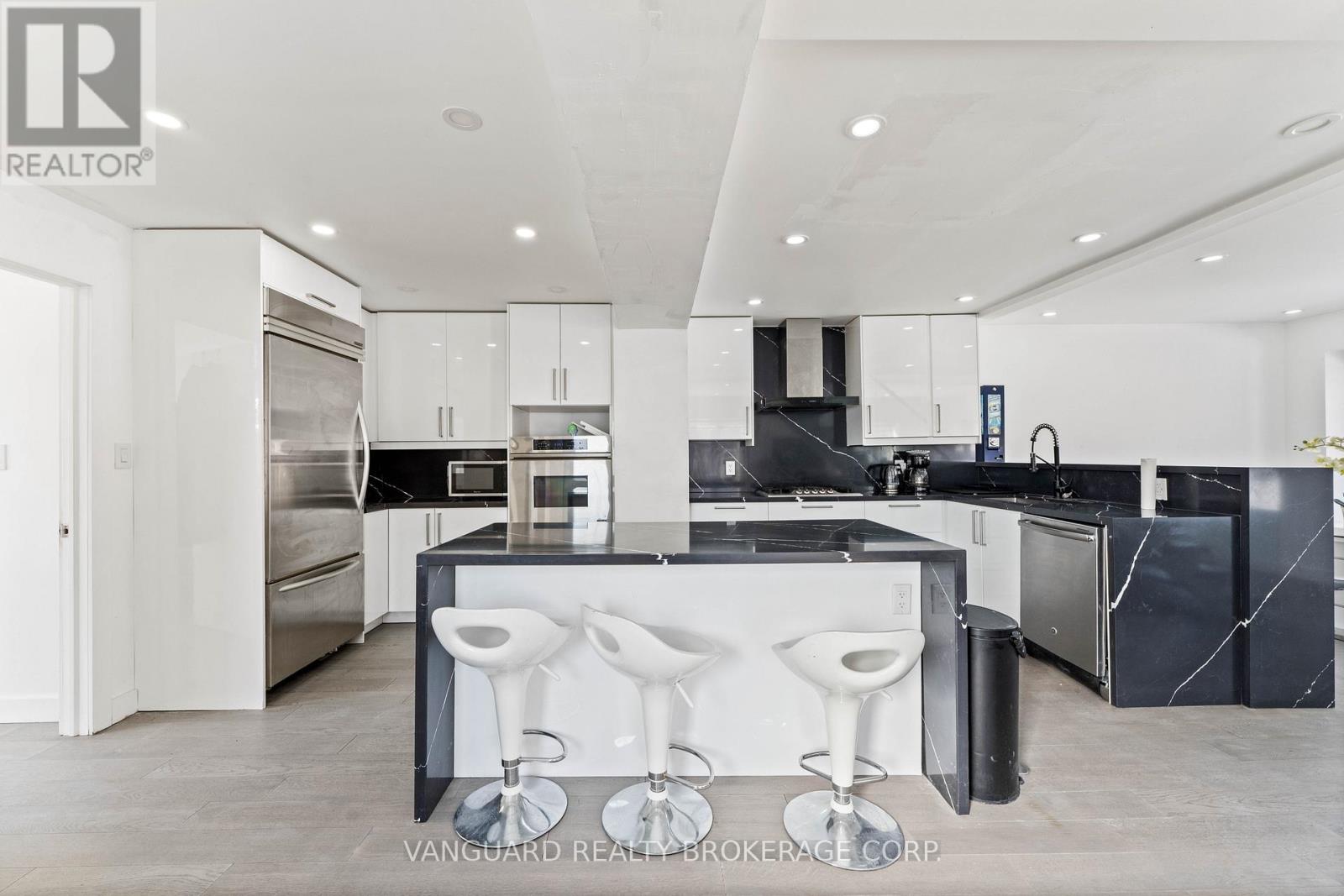 410 Maybank Avenue, Toronto, Ontario  M6N 3S8 - Photo 27 - W12762196