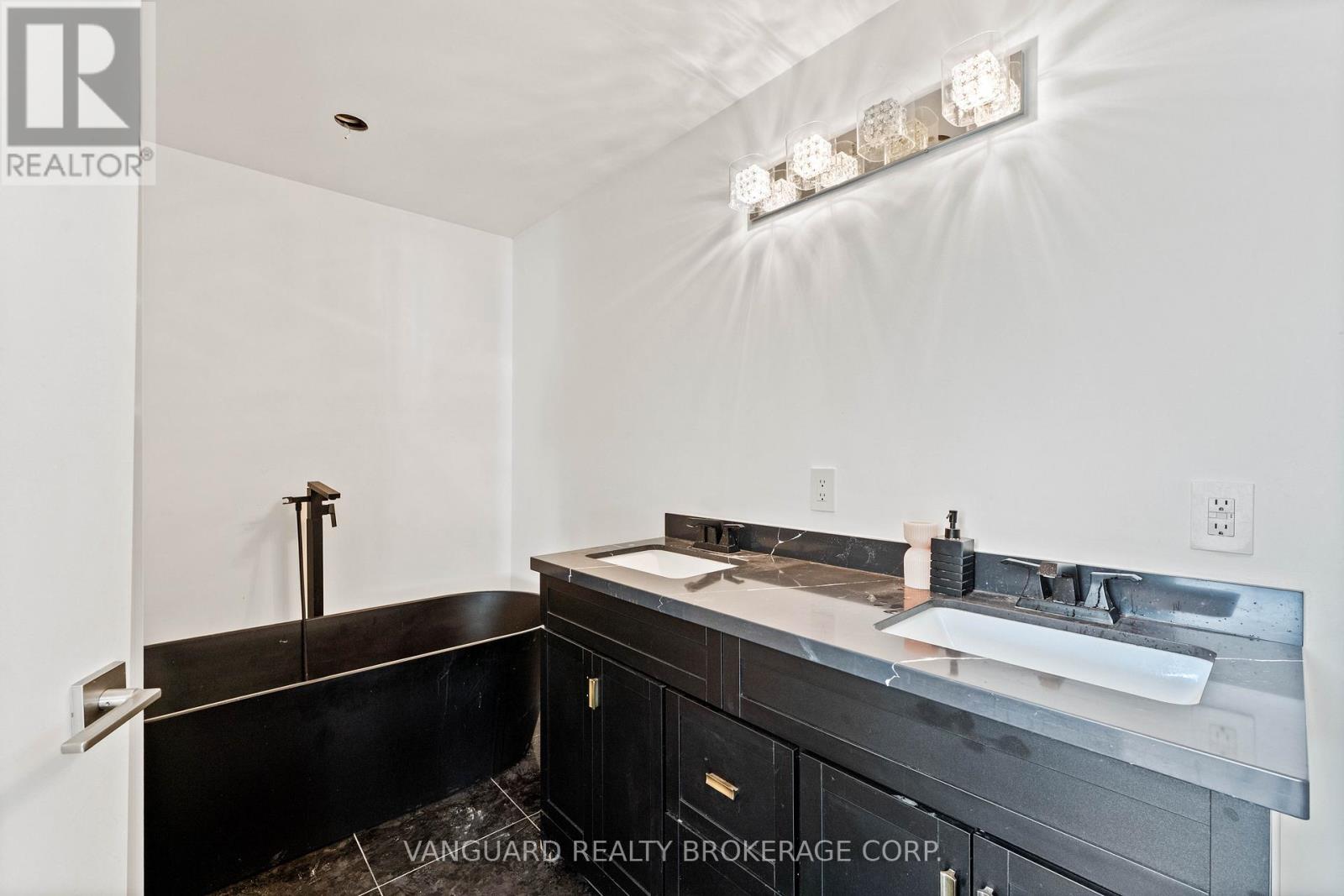 410 Maybank Avenue, Toronto, Ontario  M6N 3S8 - Photo 34 - W12762196