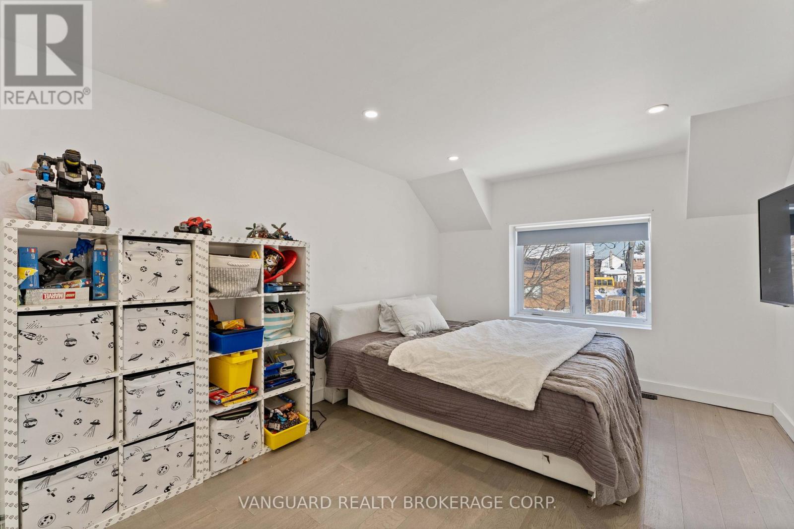 410 Maybank Avenue, Toronto, Ontario  M6N 3S8 - Photo 36 - W12762196