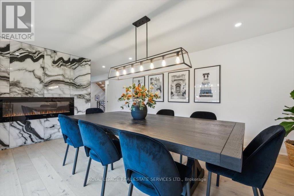 169 Oakes Drive, Mississauga, Ontario  L5G 3M2 - Photo 11 - W12762228