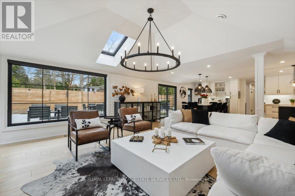 169 Oakes Drive, Mississauga, Ontario  L5G 3M2 - Photo 15 - W12762228