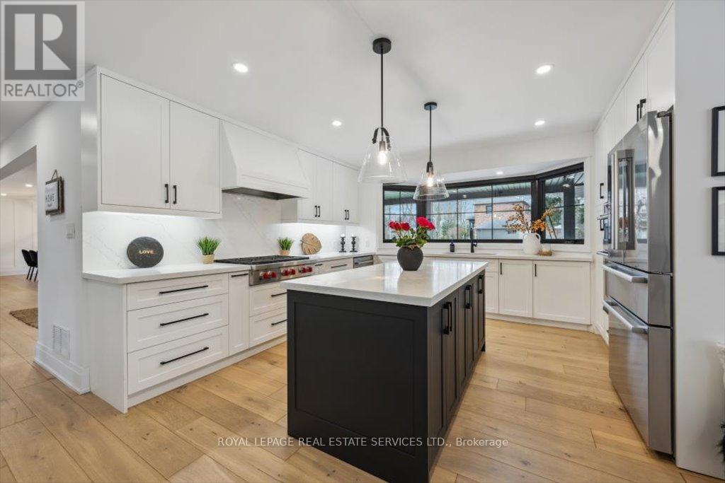 169 Oakes Drive, Mississauga, Ontario  L5G 3M2 - Photo 18 - W12762228