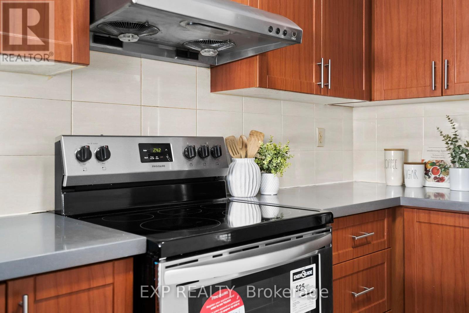 5029 Willowood Drive, Mississauga, Ontario  L5R 3R5 - Photo 17 - W12762264