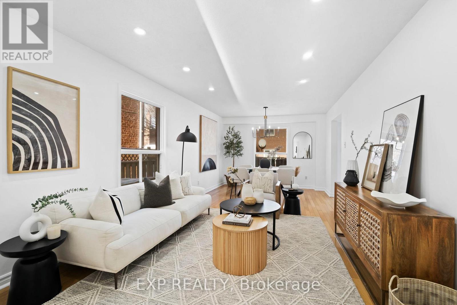 5029 Willowood Drive, Mississauga, Ontario  L5R 3R5 - Photo 2 - W12762264