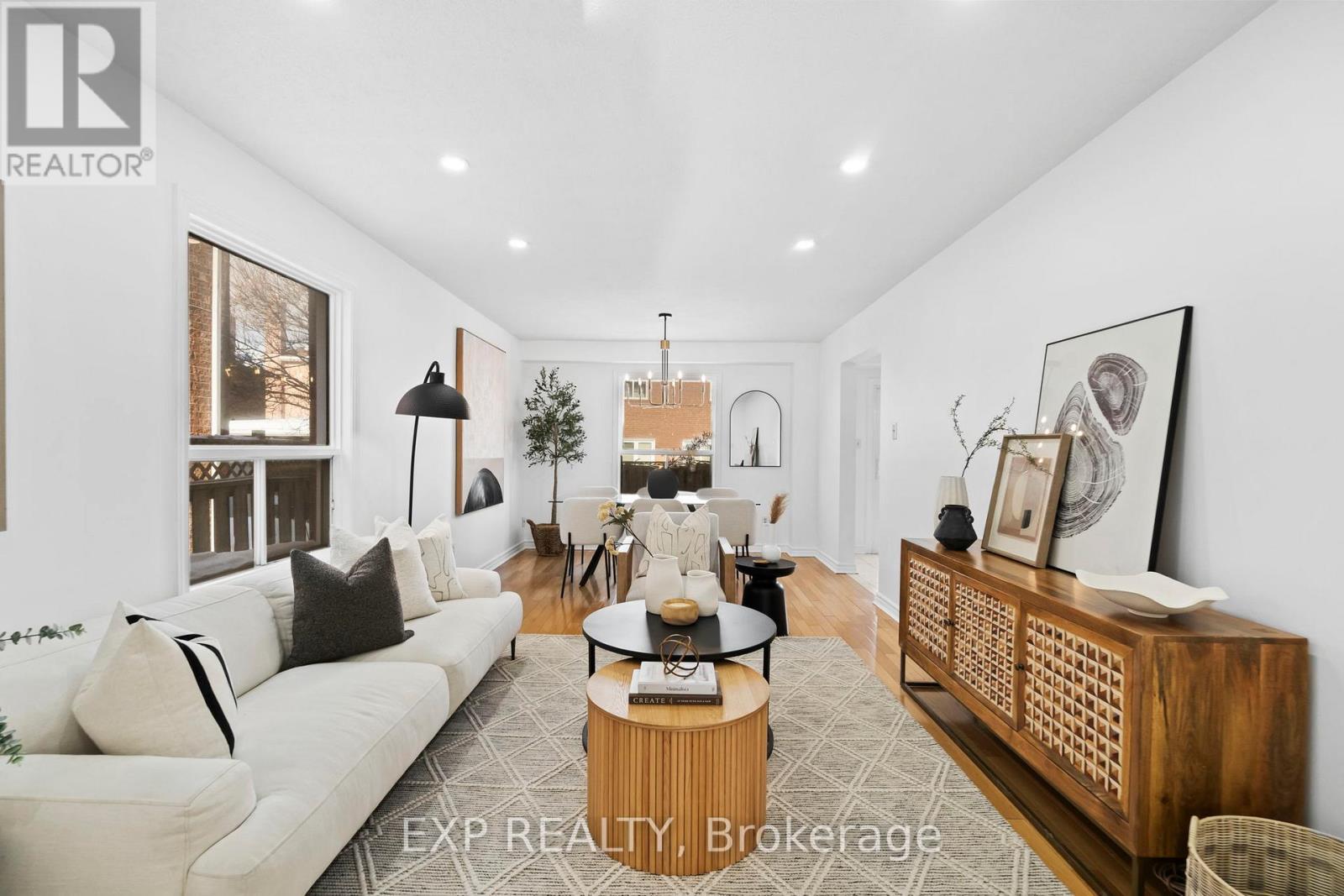 5029 Willowood Drive, Mississauga, Ontario  L5R 3R5 - Photo 3 - W12762264