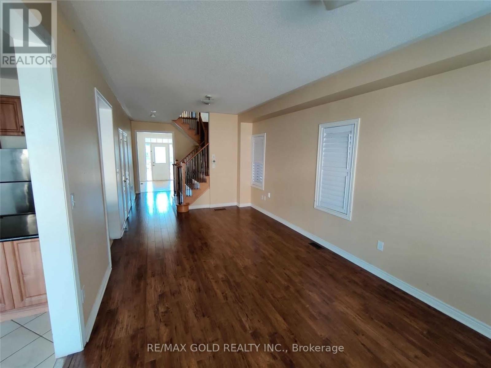 6 Antoine Street, Brampton, Ontario  L7A 0G4 - Photo 3 - W12762284