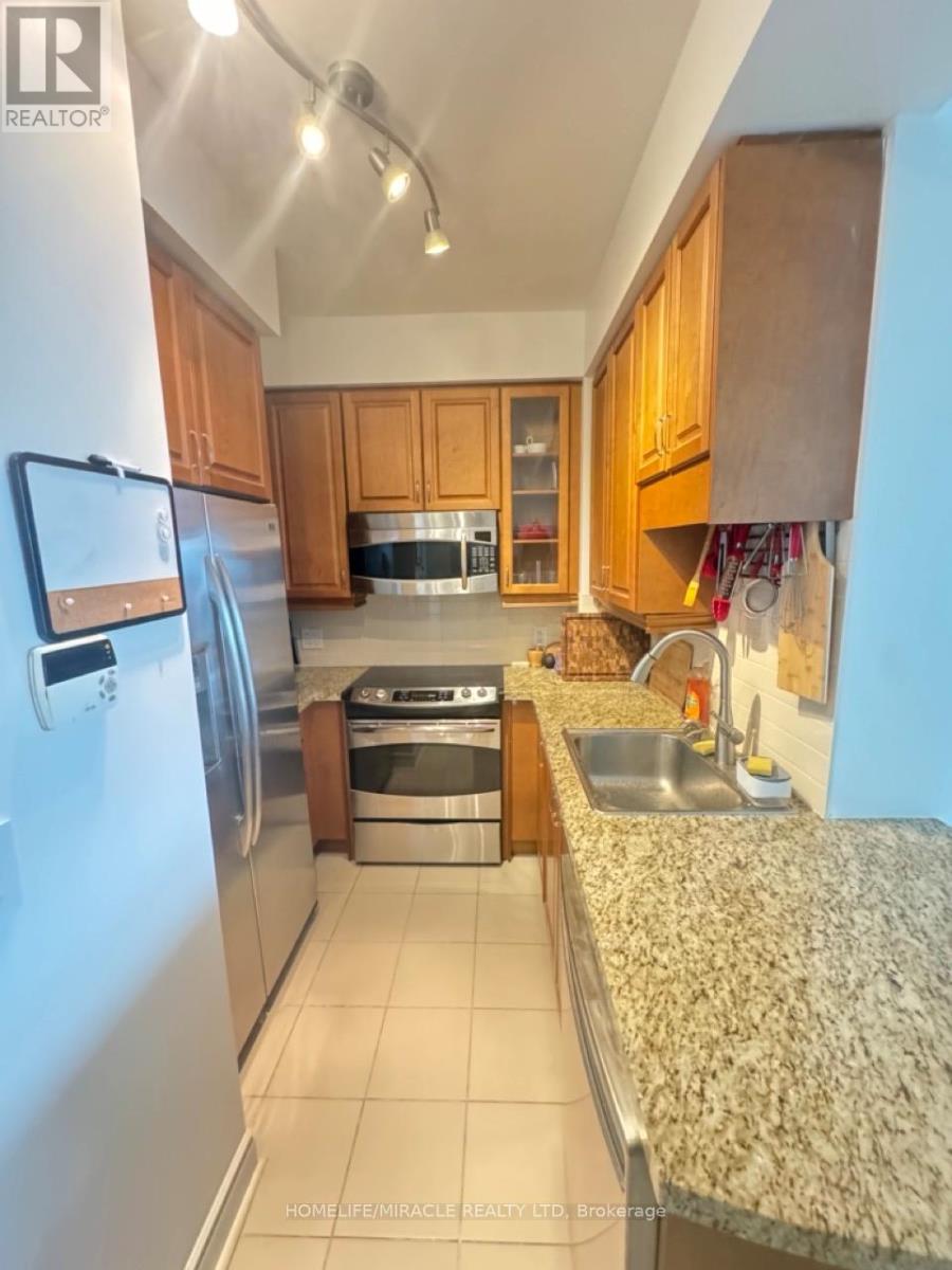 1509 - 1900 Lakeshore Boulevard W, Toronto, Ontario  M6S 1A4 - Photo 5 - W12762336