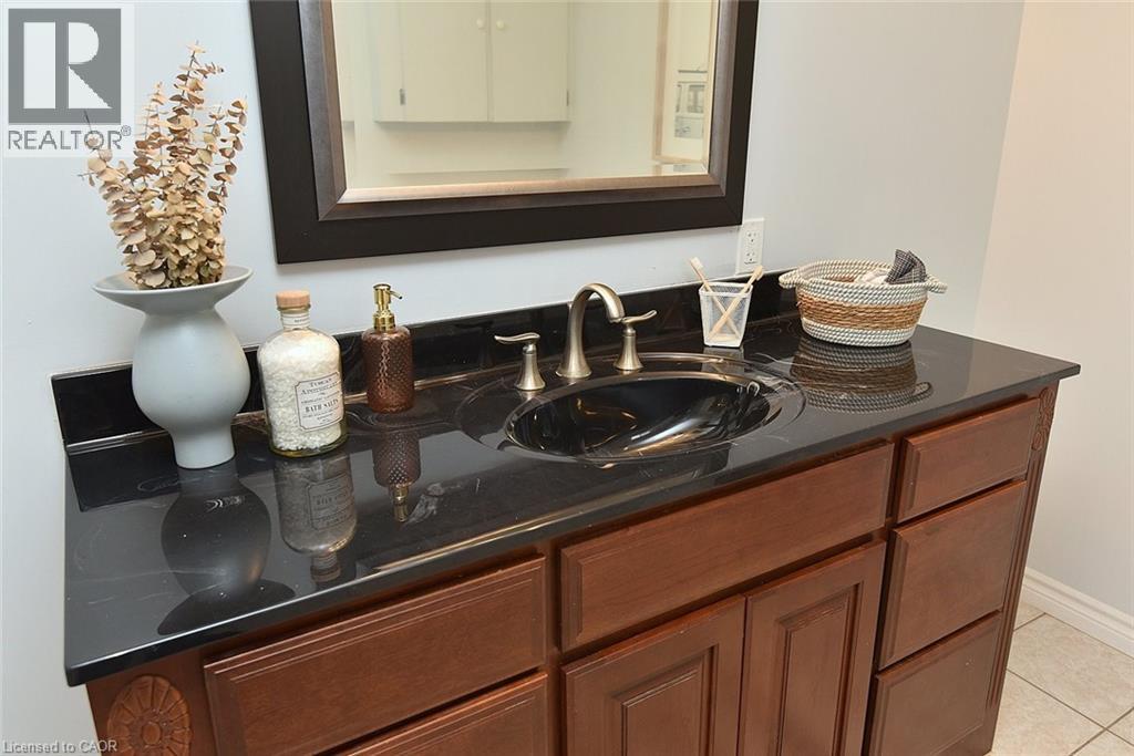 130 Delmar Drive, Hamilton, Ontario  L9C 1J9 - Photo 36 - 40803291