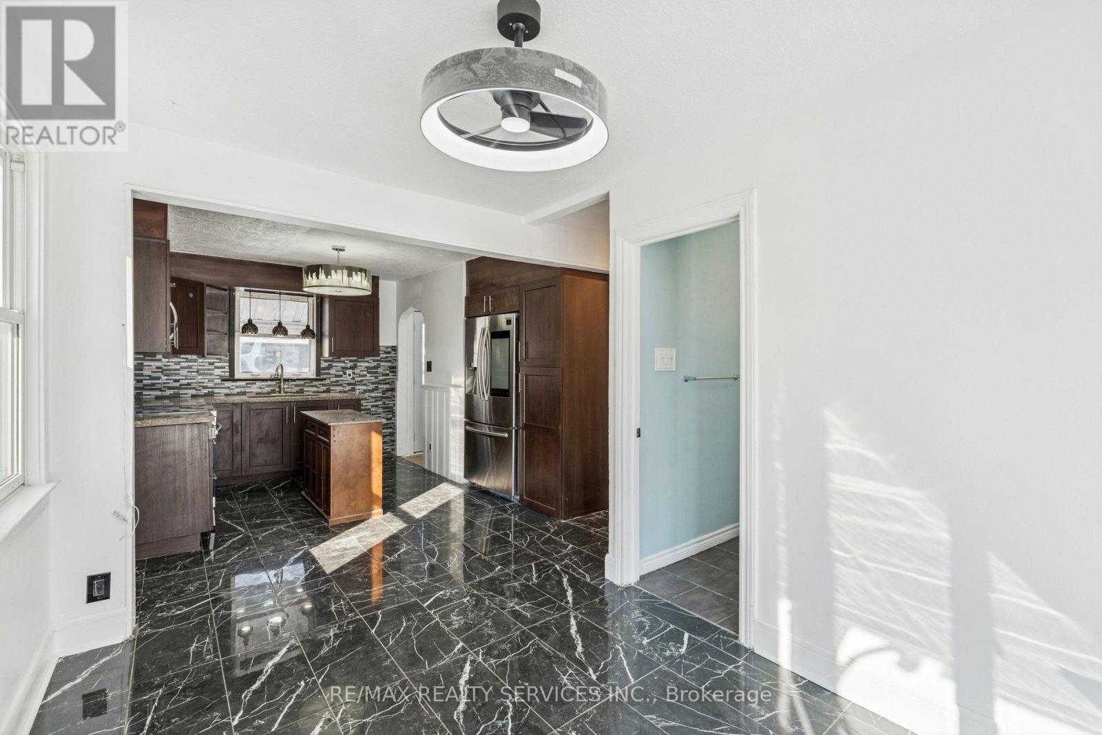 4120 Wellington Street, Niagara Falls, Ontario  L2G 6L7 - Photo 11 - X12761990