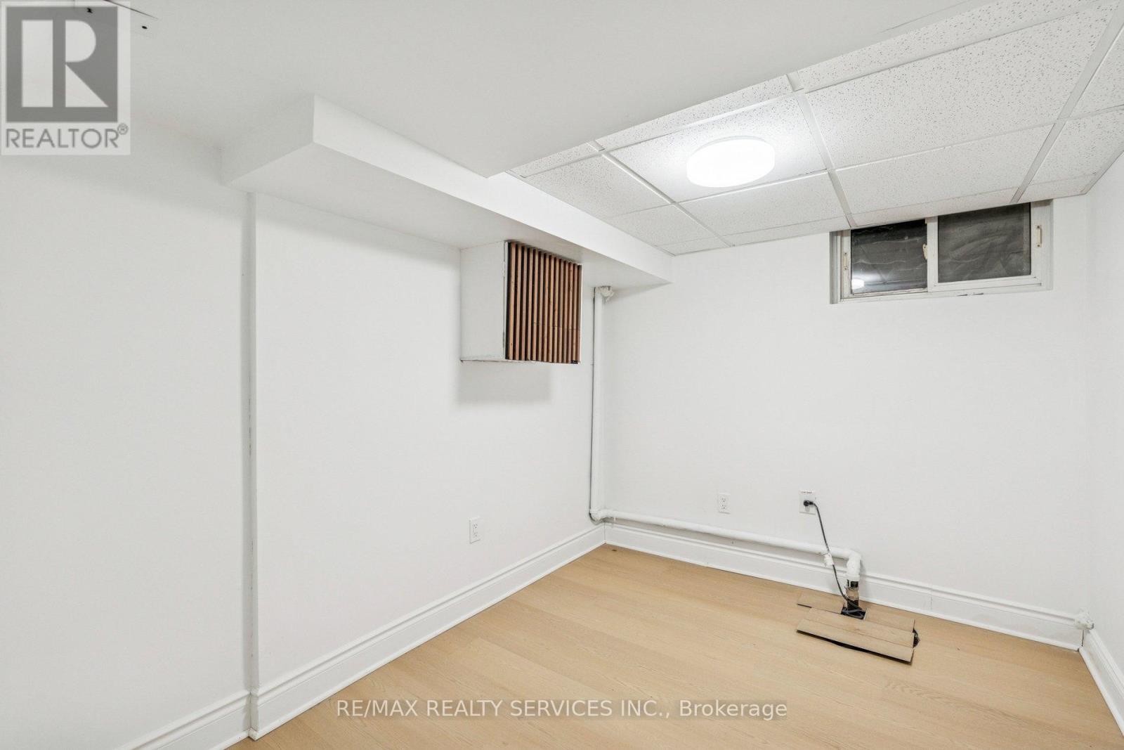 4120 Wellington Street, Niagara Falls, Ontario  L2G 6L7 - Photo 25 - X12761990