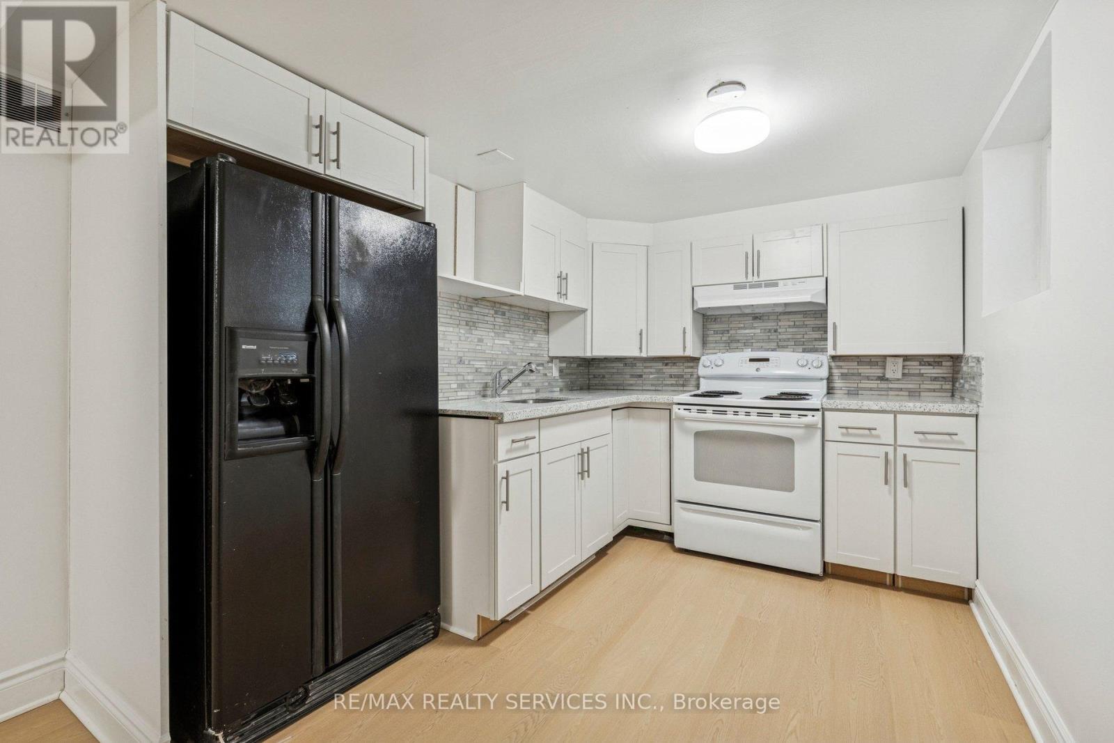 4120 Wellington Street, Niagara Falls, Ontario  L2G 6L7 - Photo 32 - X12761990