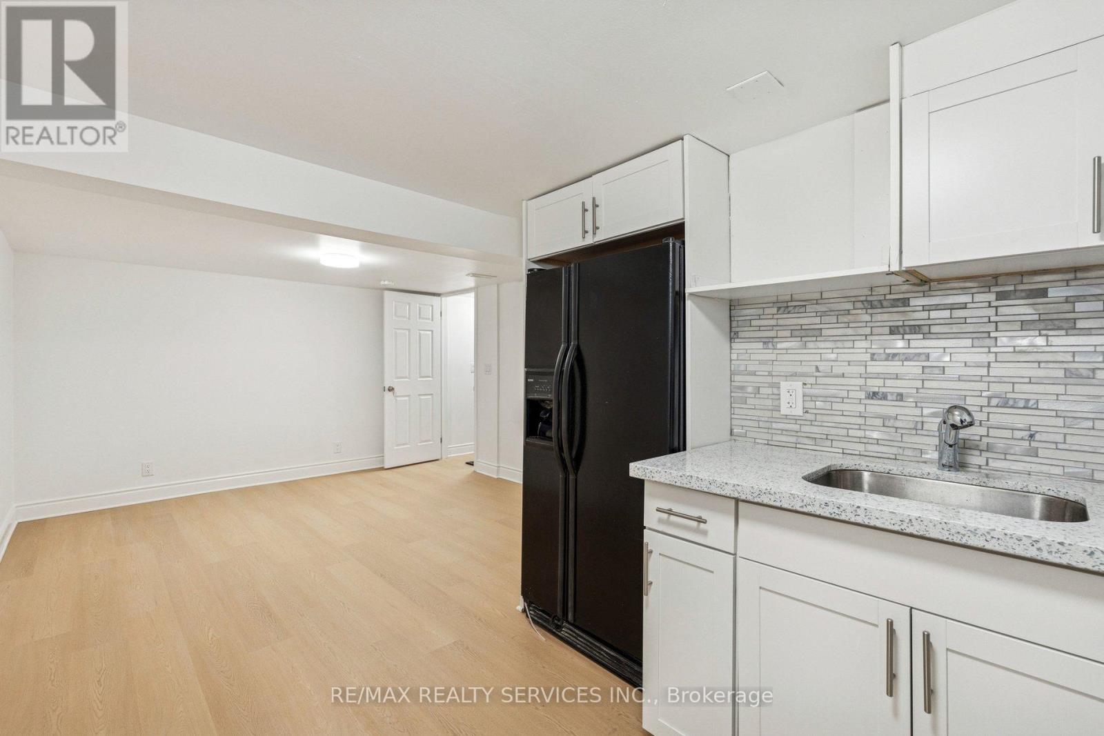 4120 Wellington Street, Niagara Falls, Ontario  L2G 6L7 - Photo 33 - X12761990