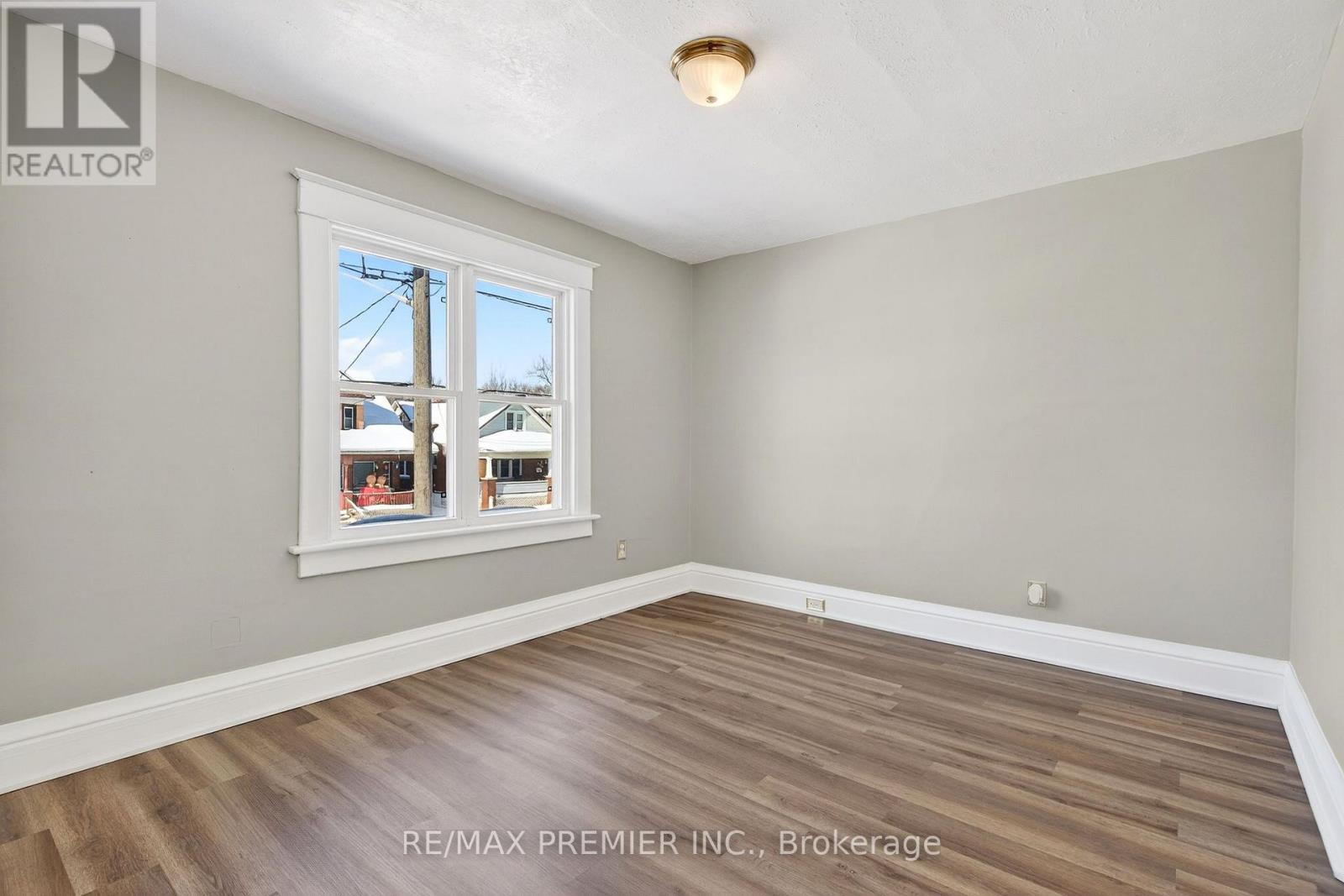 4848 Second Avenue, Niagara Falls, Ontario  L2E 4J1 - Photo 15 - X12762094