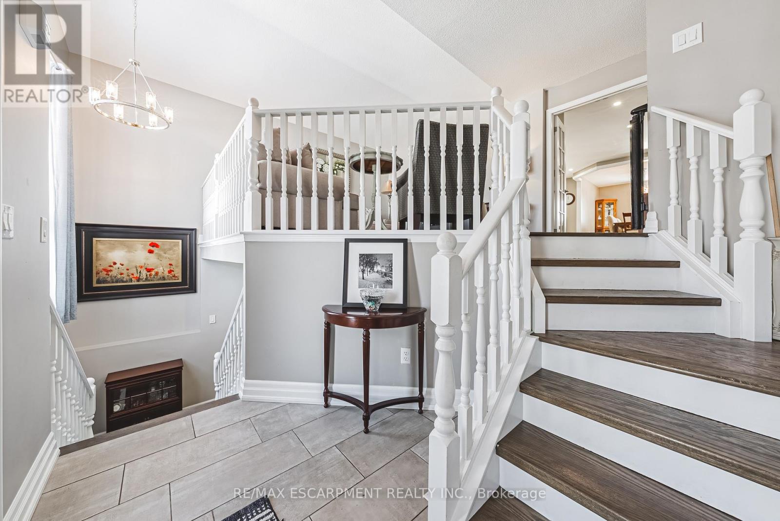 47 Fuller Drive, Haldimand, Ontario  N3W 2M2 - Photo 3 - X12762164