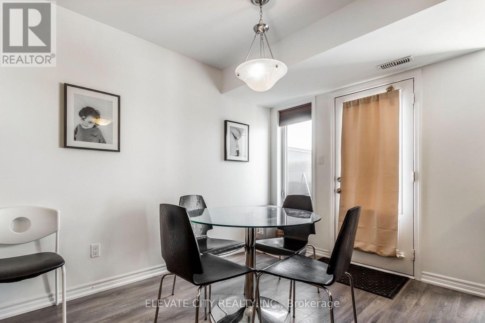 46 Daylily Lane, Kitchener, Ontario  N2R 0L7 - Photo 5 - X12762194